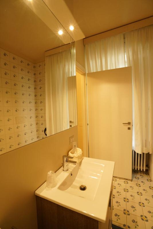 Deluxe Triple Room image 3