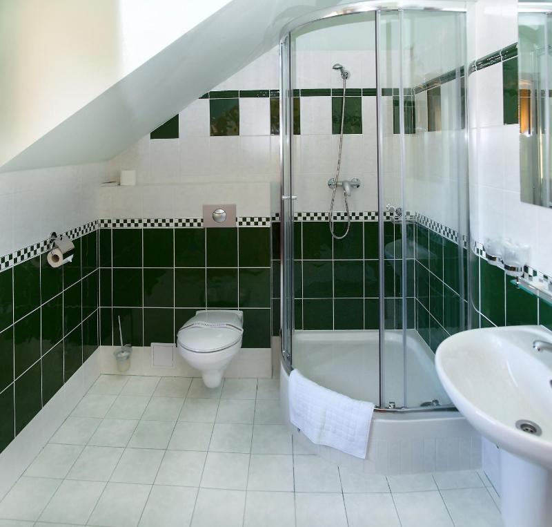 Luxury Junior Suite with Spa Bath image 4