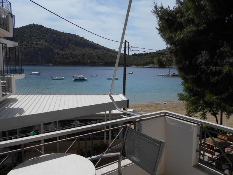 Double Room with Sea View image 4