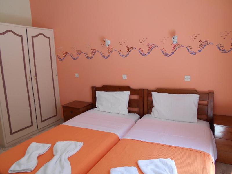 Family Room with Side Sea View image 4