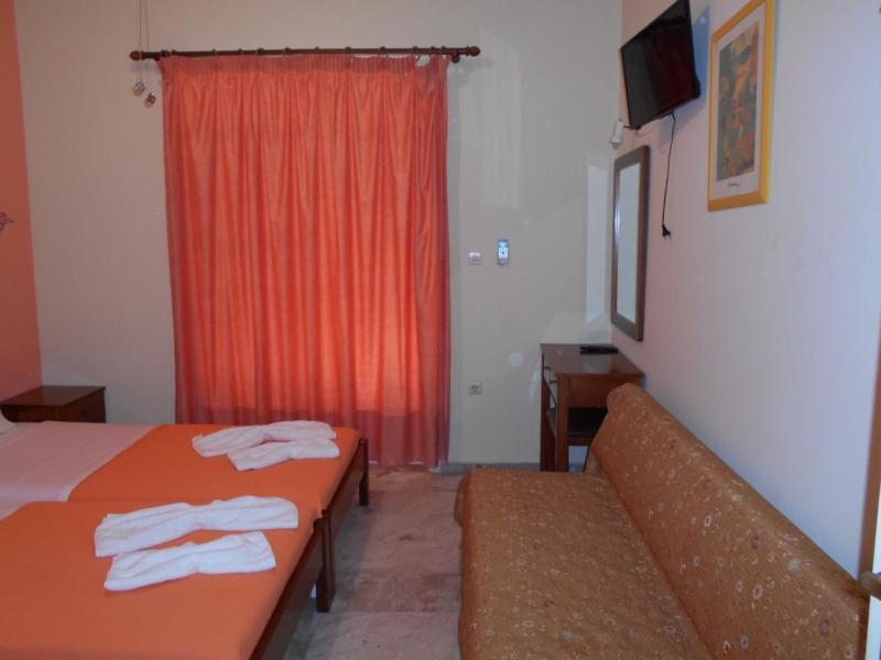 Family Room with Side Sea View image 3