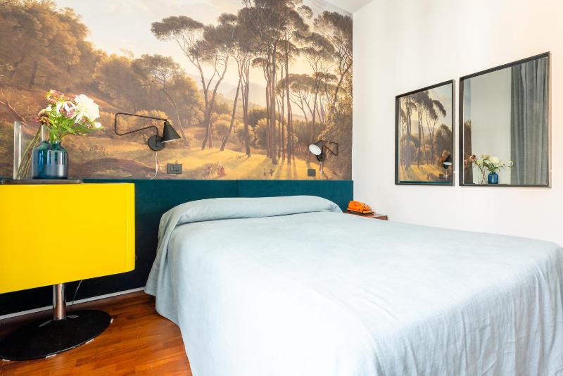 Deluxe Family Suite image 2