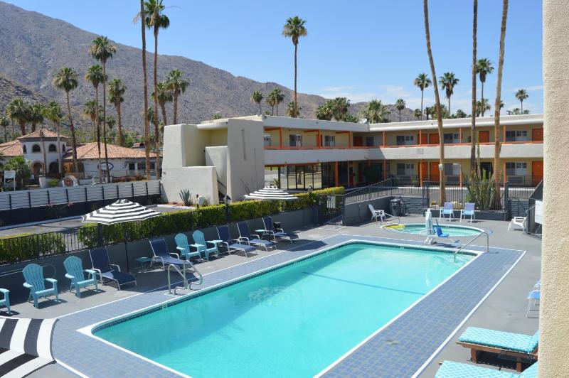 Musicland Hotel - image 2