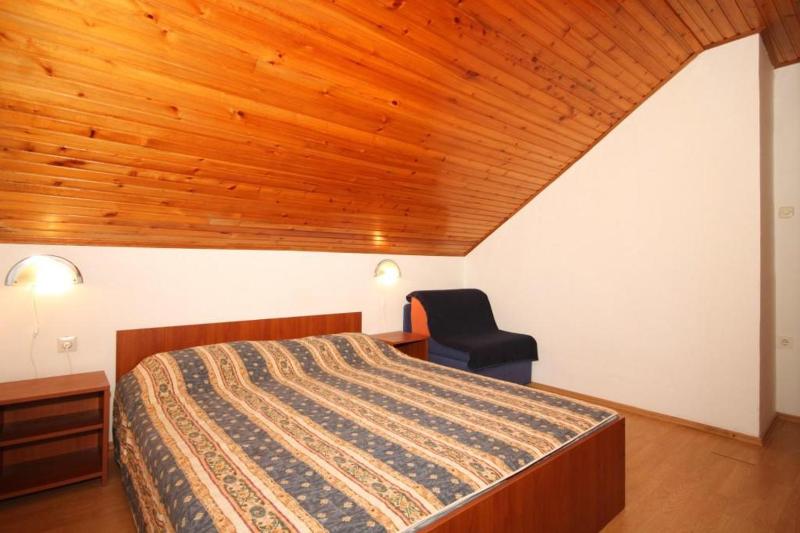 One-Bedroom Apartment with Terrace image 2