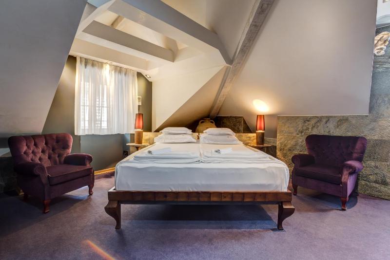 Superior Double Room image 1