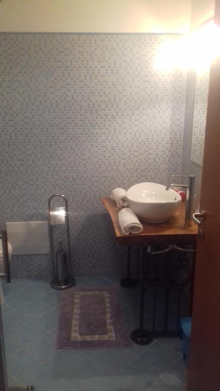 Deluxe Double Room with Extra Bed image 2