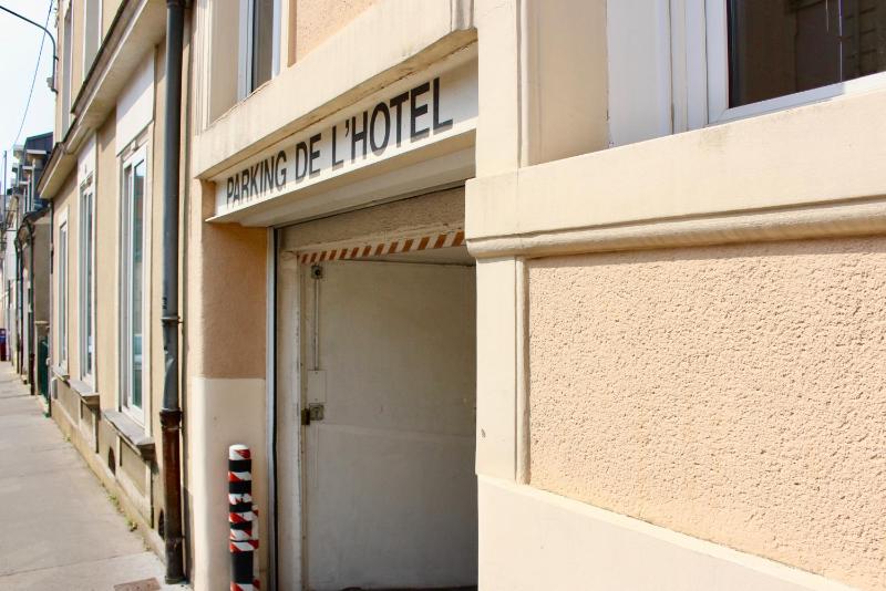 Logis Hotel - Le Charleston - image 40