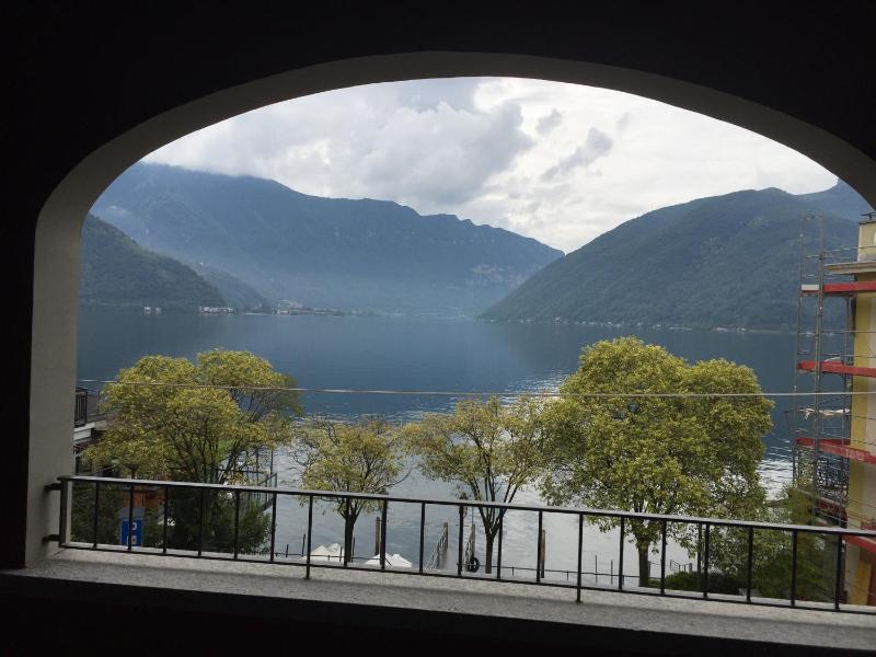 Suite with Lake View image 2