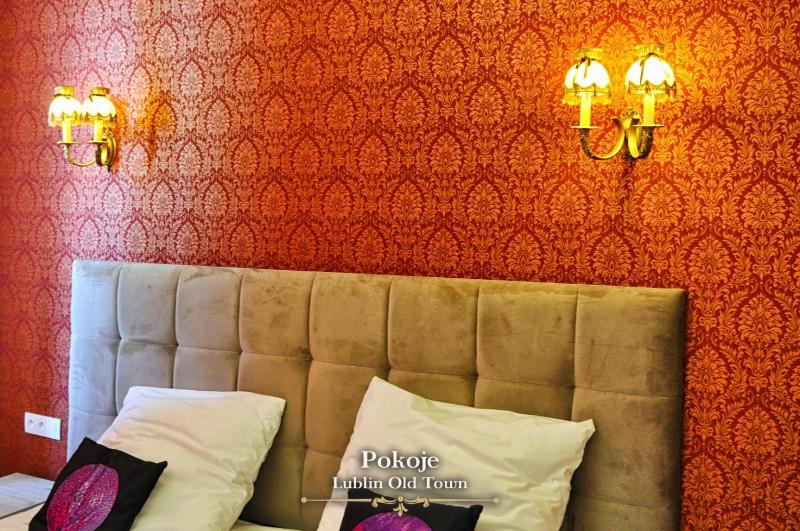 Deluxe Double or Twin Room image 2