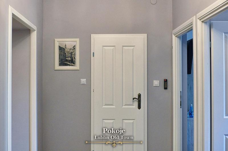 Lublin Old Town Rooms - image 11