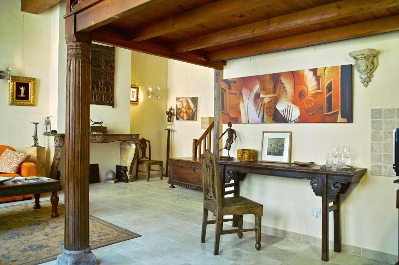 Double Room image 3