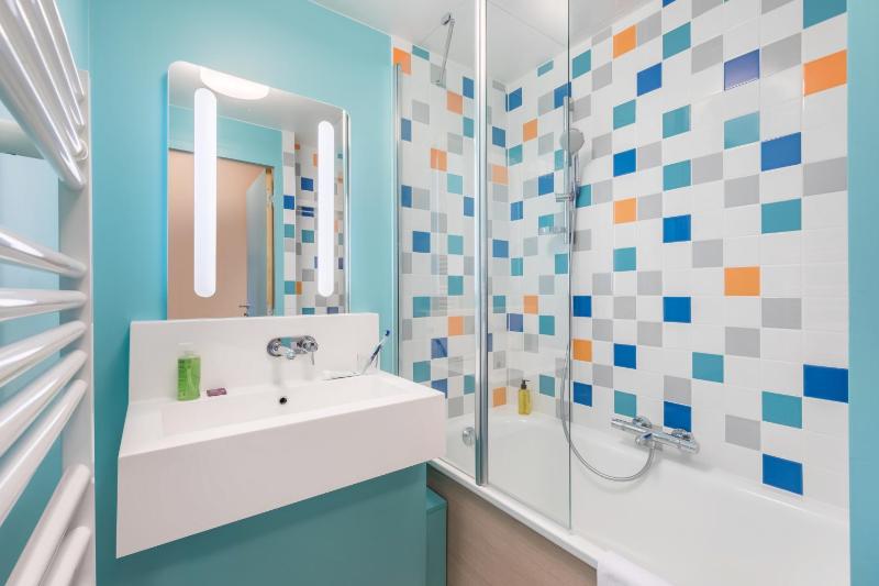 Two-Bedroom Cottage Comfort (4 People) image 3