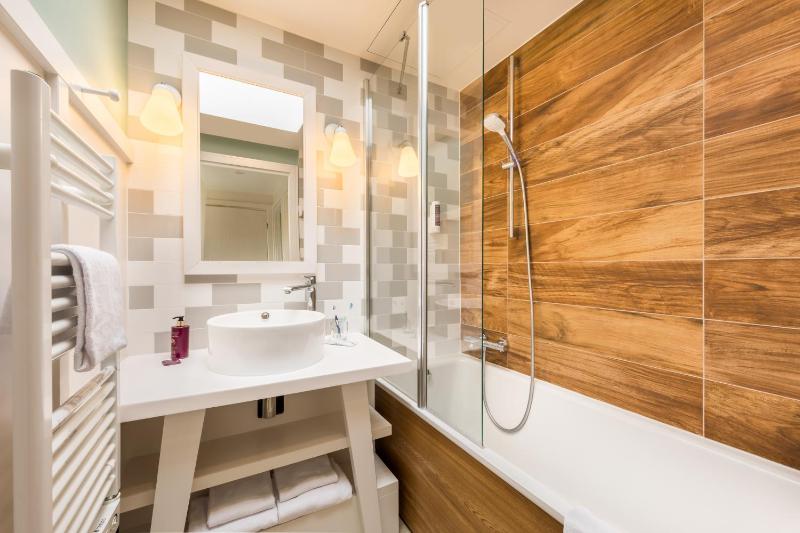 Three-Bedroom Cottage Premium (6 People) image 3