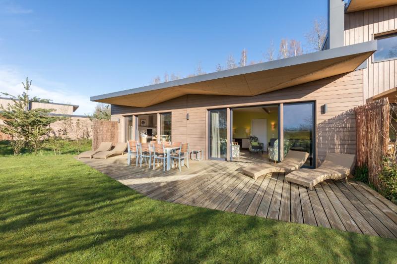 Three-Bedroom Cottage Premium (6 People) image 1