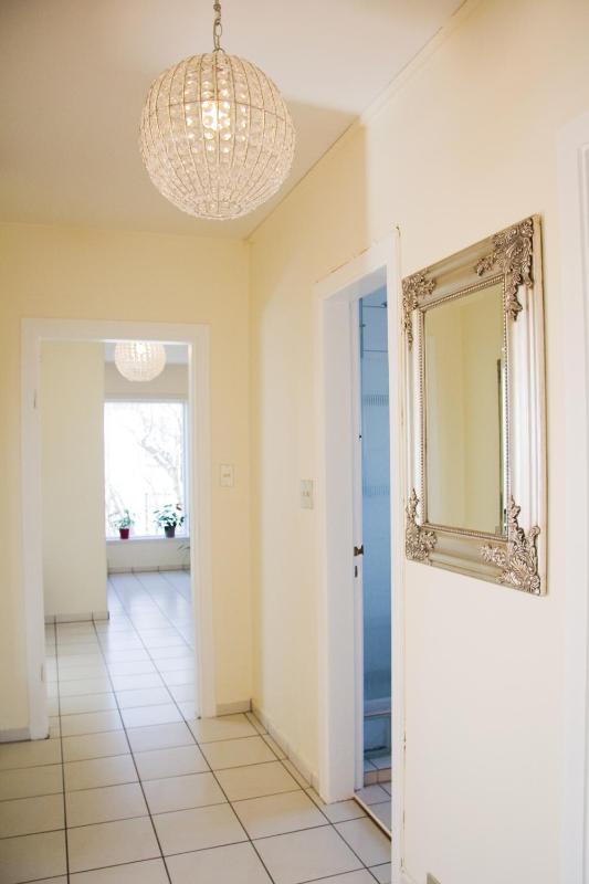 Studio Apartment image 3