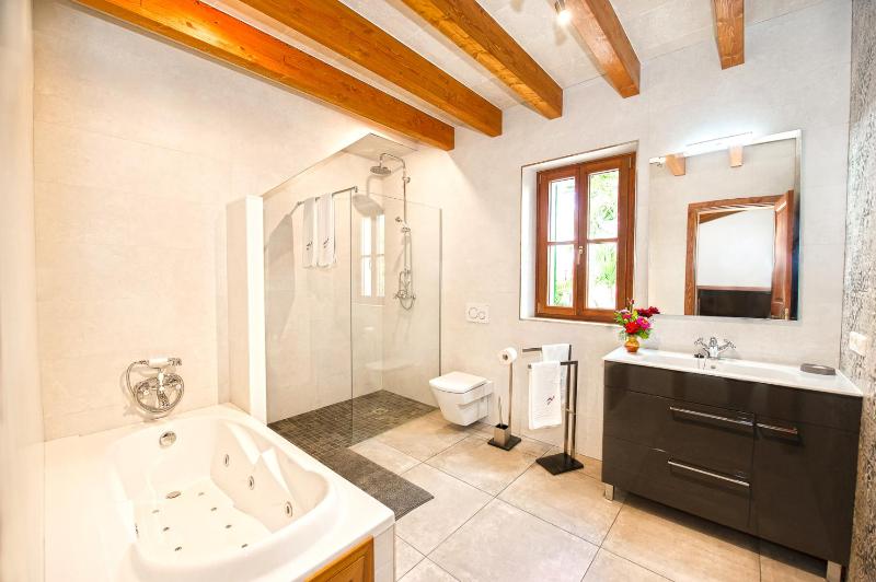 Two-Bedroom Apartment image 3