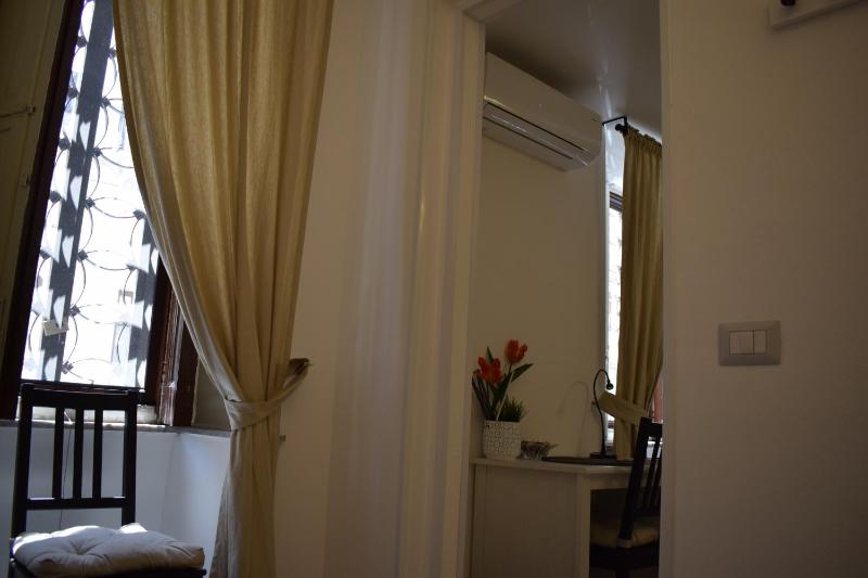 Standard Quadruple Room image 3