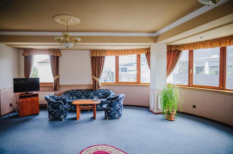 Suite image 2