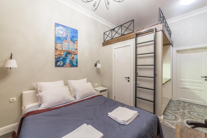 Twin Room image 2