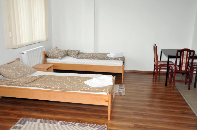 Apartment image 3