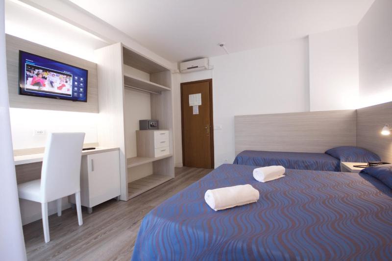 Triple Room image 4
