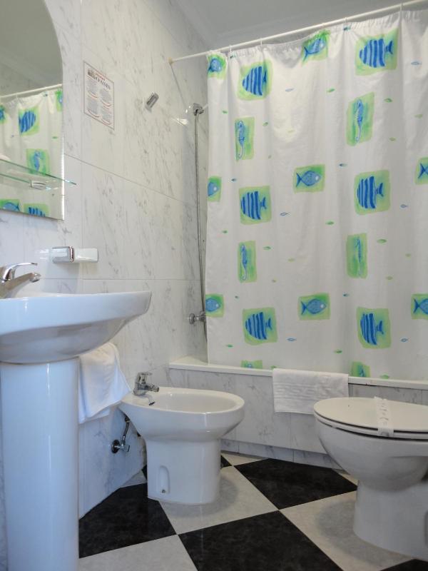 Triple Room image 4