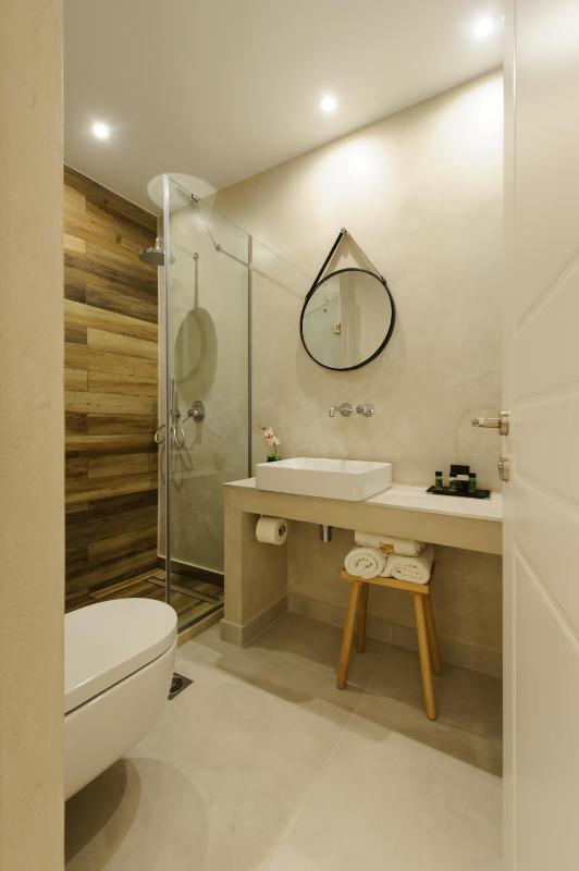 Alfa Hotel - image 17