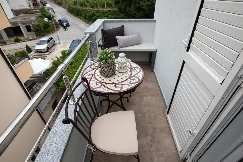 Apartment with Balcony image 3