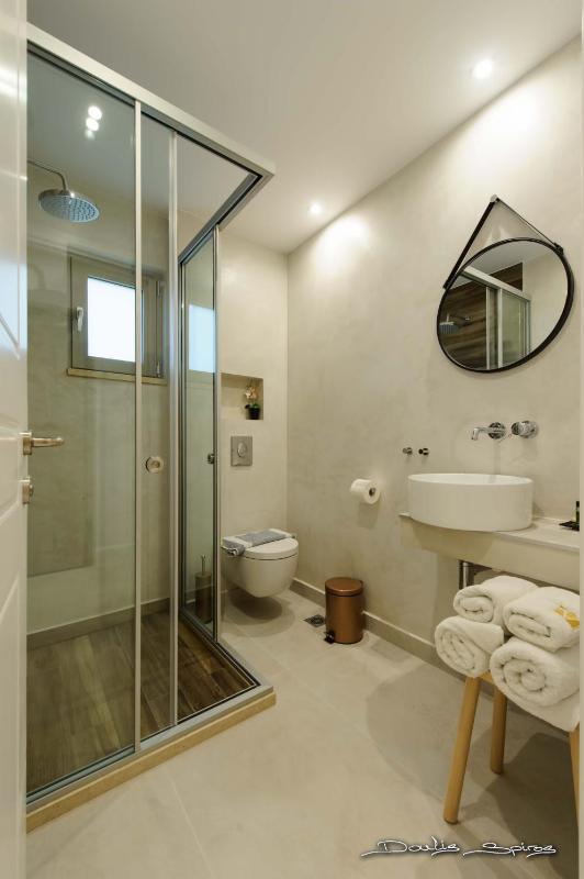 Alfa Hotel - image 37