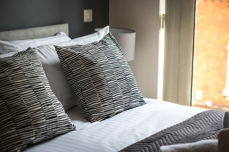 AJY Birmingham City Centre Viva Apartment - image 30