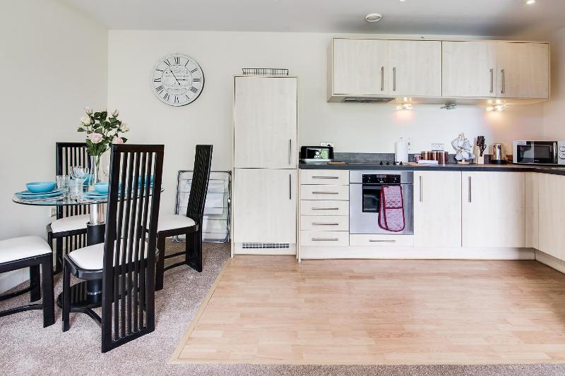 AJY Birmingham City Centre Viva Apartment - image 48
