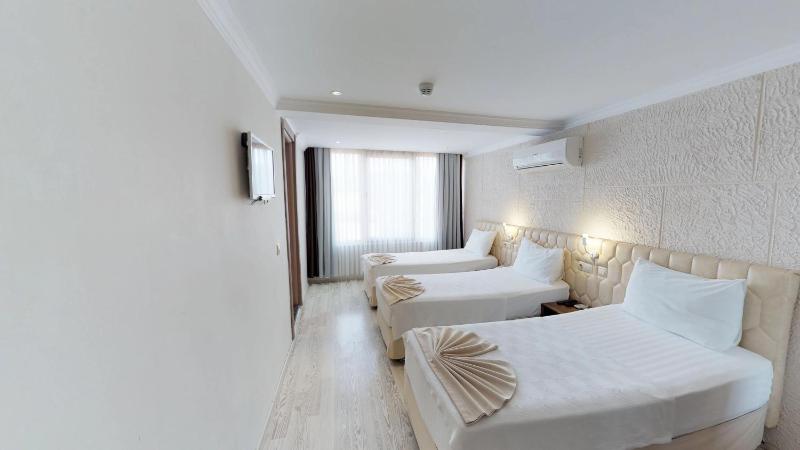 Patron Hotel - image 10