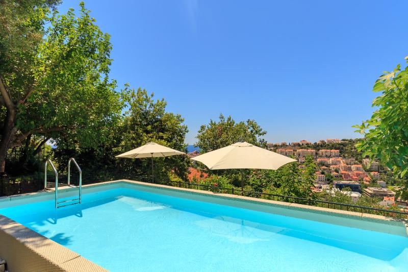 Villa image 4