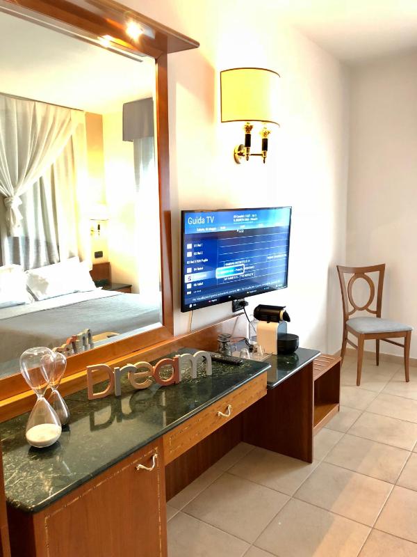 Single Room image 2