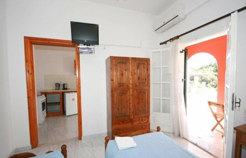 Two-Bedroom Apartment with Sea View image 1