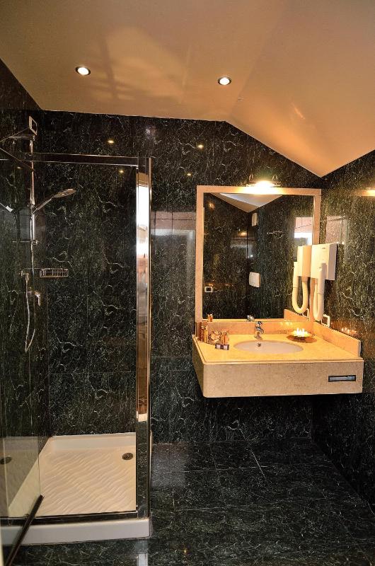 Superior Room image 2