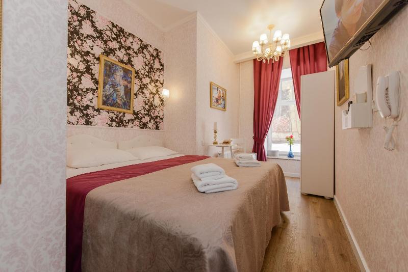 Standard Double Room image 1