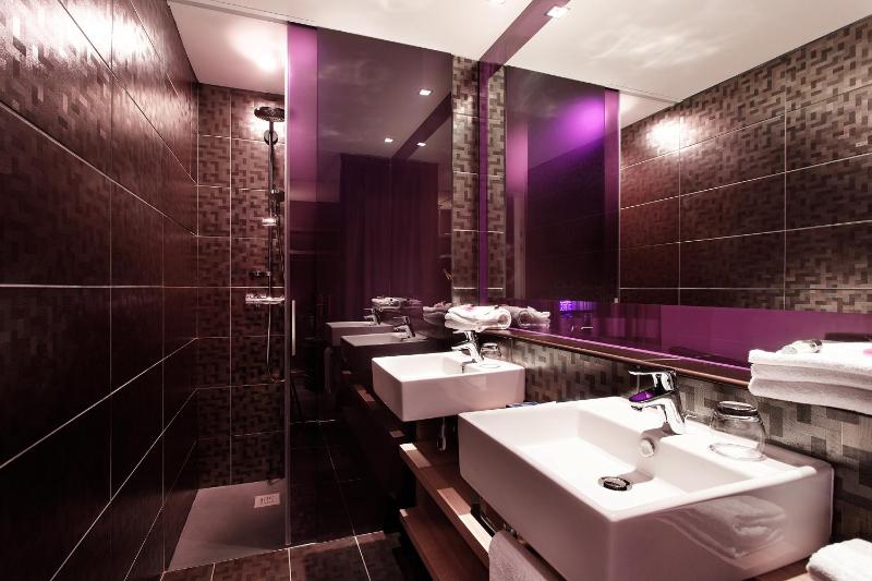 Superior Single Room image 2