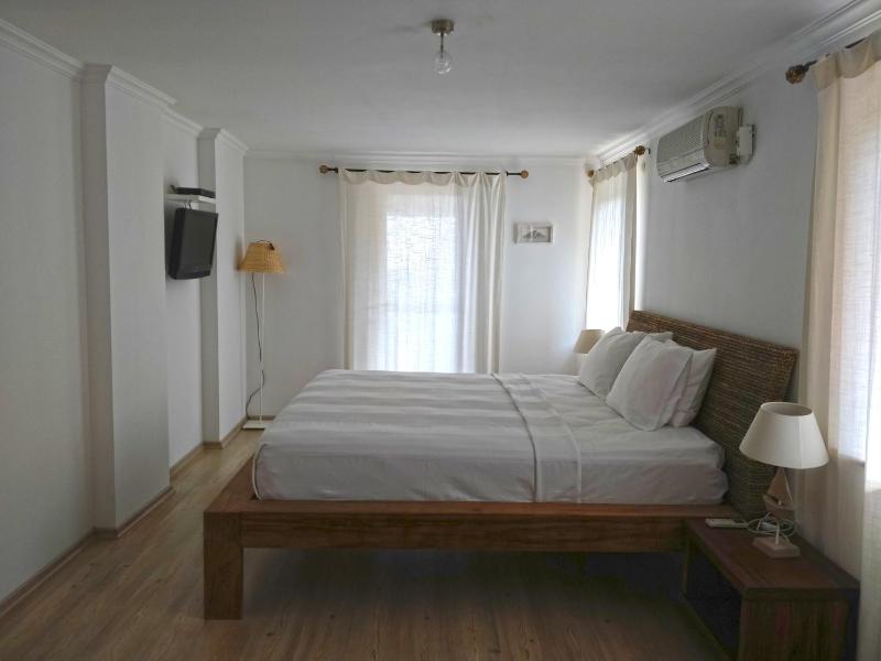 Family Room image 1