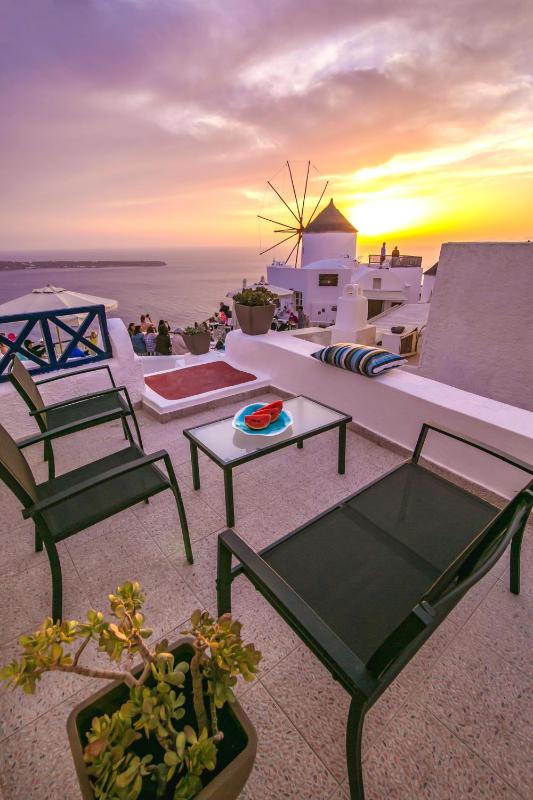 Evilio Houses Oia Santorini - image 36