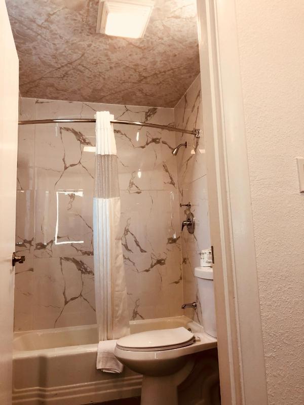 King Room image 2