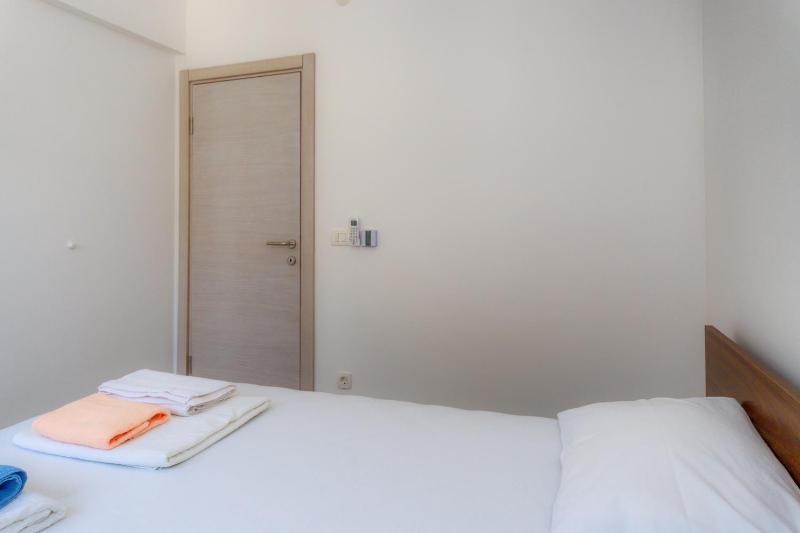 Apartment image 3