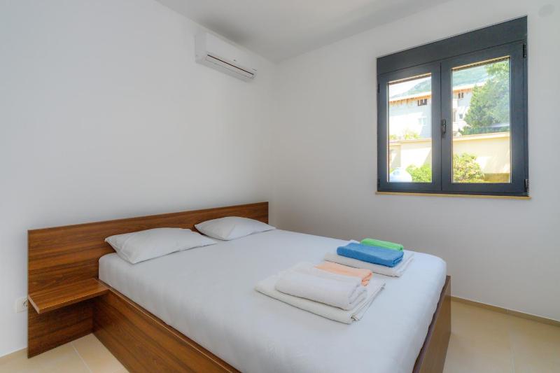 Apartment image 2