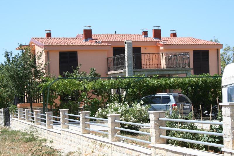 One-Bedroom Apartment with Balcony image 4