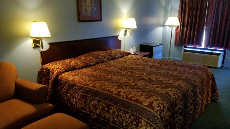 King Room - Non-Smoking image 1