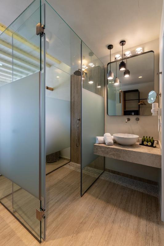 Superior Double or Twin Room image 3