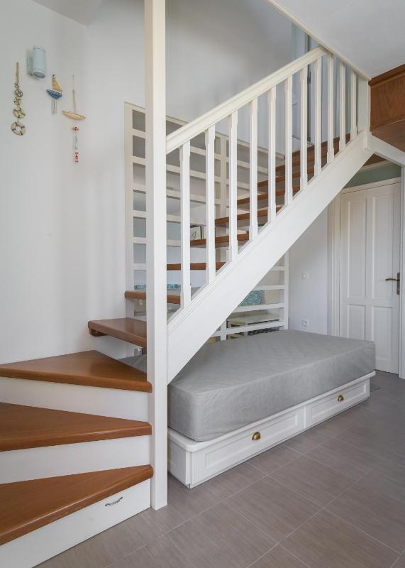 Villa with Sea View image 2