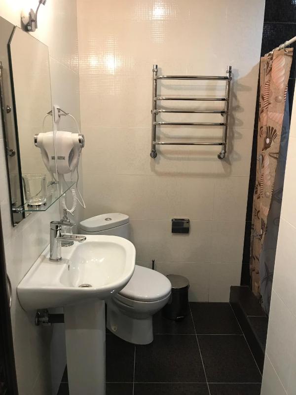 Standard Single Room with Shower image 3