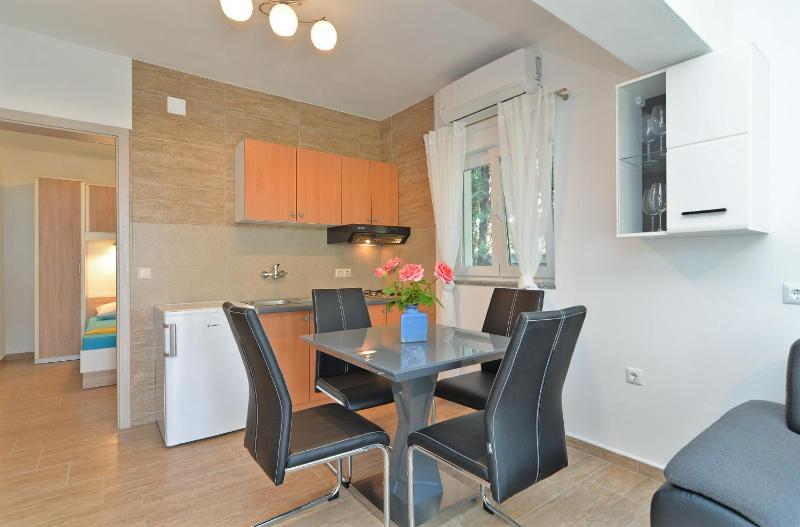 Apartment image 2
