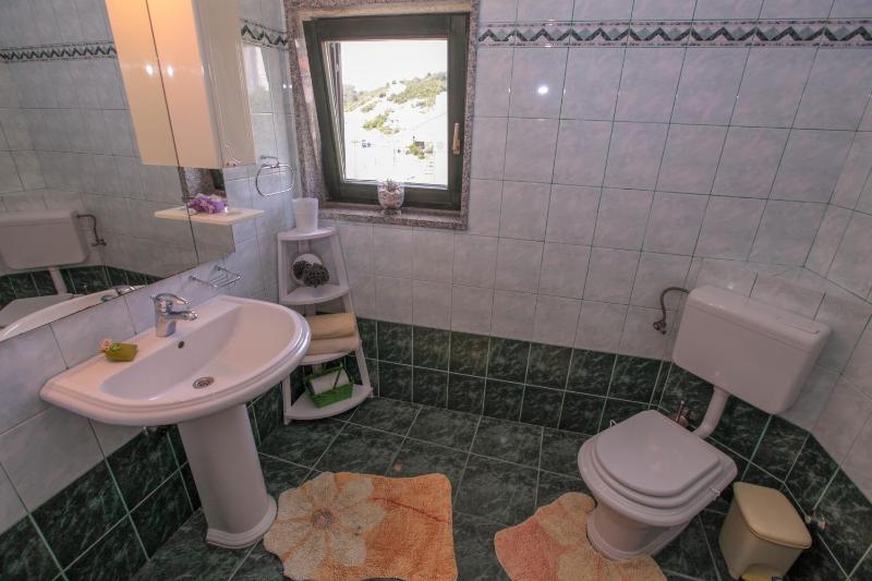 Apartment with Sea View image 2